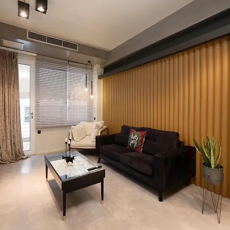 Daire A Place 4u No6 - Escape With Balcony Lounge & Open Living Space